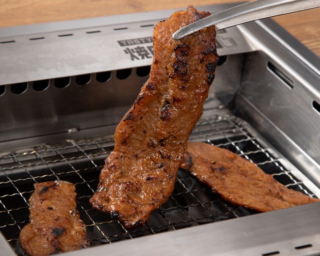 より肉に近づいた代替肉を焼肉店で！大人気焼肉チェーンの焼肉ライク全店舗にて「NEXT大判カルビ2.0」を発売のサブ画像1