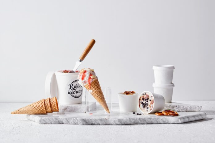 きび砂糖などのオーガニック材料にこだわった、プロテイン10g含有のアイスクリーム「リボンアイスクリーム」を新発売のメイン画像