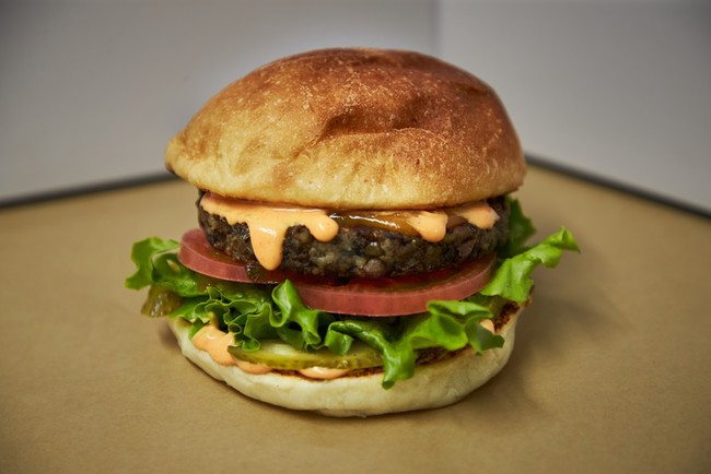 六本木発、デリバリーVegan Burger専門店 “Righteous Burger”の「家で作れるハンバーガーキット」の販売を開始。のサブ画像2_完成イメージ