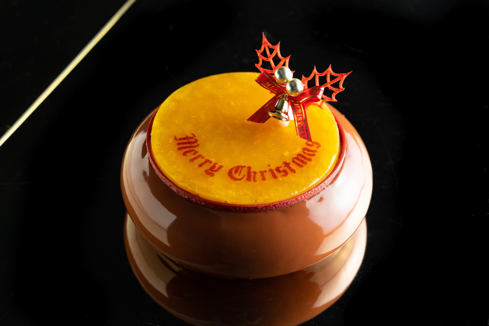 【W大阪】W大阪、11月1日（火）からクリスマスケーキの予約受付を開始高さ55㎝！パーティーにもおすすめのフォトジェニックな「キャンドル・ケーキ」が登場のサブ画像3_ブテイユ ド グラン マルニエ