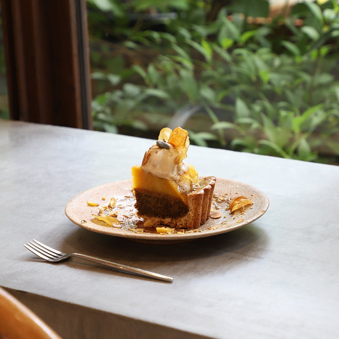 京都のヴィーガン対応カフェ「mumokuteki cafe」(ムモクテキカフェ)が、栽培期間中無農薬で育てられた安納芋のデザートを期間限定販売のサブ画像3
