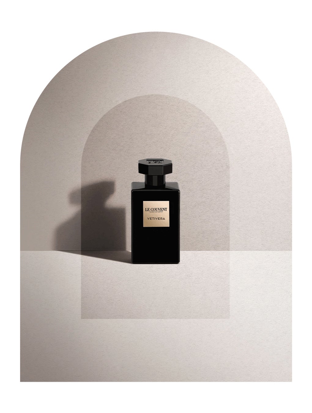 ジャン＝クロード・エレナが自ら調香を手掛けたコレクション「シグネチャー」からスパイシーなマリンウッドの香りの新フレグランス登場のサブ画像4