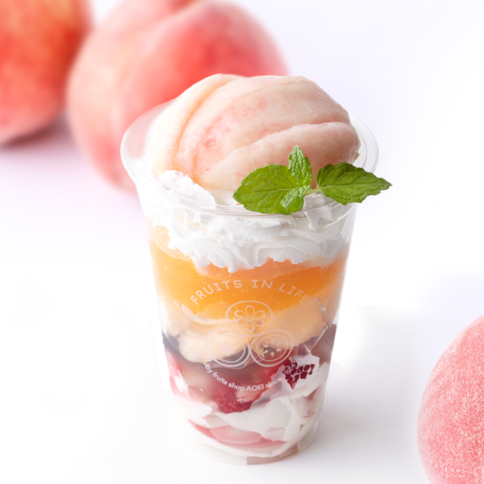 夏到来！果物専門店が手掛ける「FRUITS IN LIFE」で 完熟桃のヴィーガンパフェと「至高」の白桃スムージーはいかが？のメイン画像