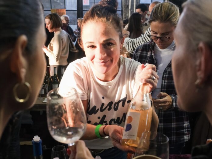 5月10日（土）・11日（日）開催のナチュラルワインの祭典『RAW WINE TOKYO 2025』。日本未上陸なワイナリーや自然酒メーカーなど100以上の試飲、セミナーやオンライン販売も！のメイン画像