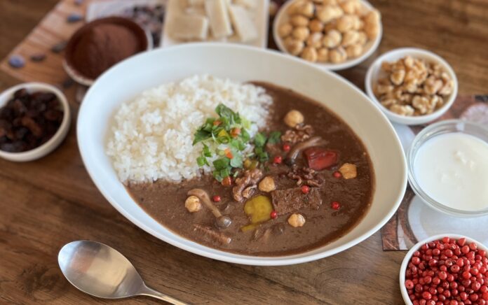 観光都市・金沢発「食の多様性」に対応した新作ベジカレー登場！食習慣申告の仕組みも導入し、観光関係者から地域の魅力向上につながると高評価。7月22日(火)14時よりメディア試食会を開催！のメイン画像