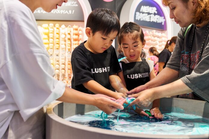 ナチュラルコスメブランドLUSH 豊かな香りに包まれながら体験するキッズ向けワークショップ「ラッシュでお仕事体験」を7月19日より全国で順次開始のメイン画像