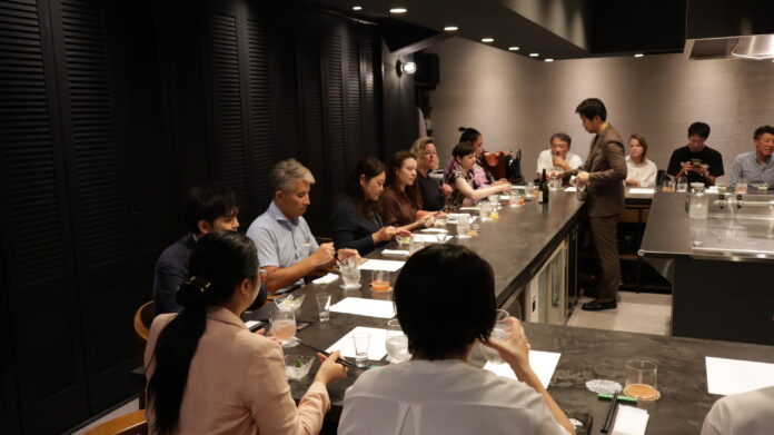 UTAGE、ハラール対応の特別試食会を開催のメイン画像