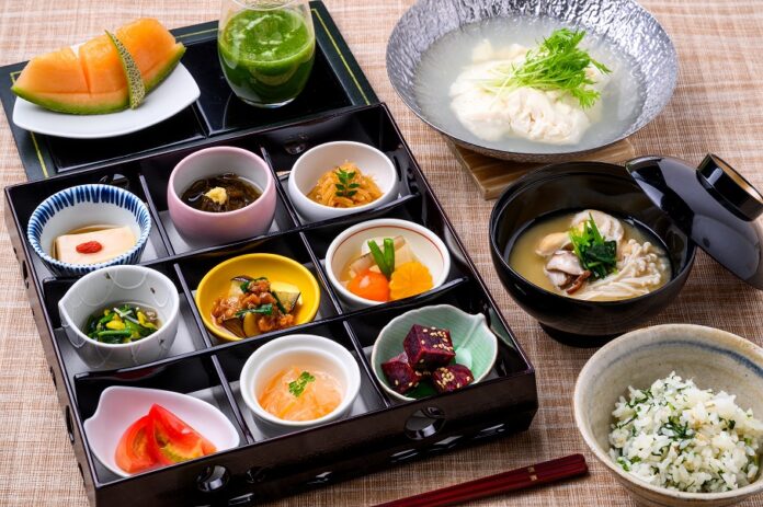 【ホテル日航アリビラ】沖縄らしさを活かした「ヴィーガン朝食御膳」を10月1日よりリニューアルのメイン画像